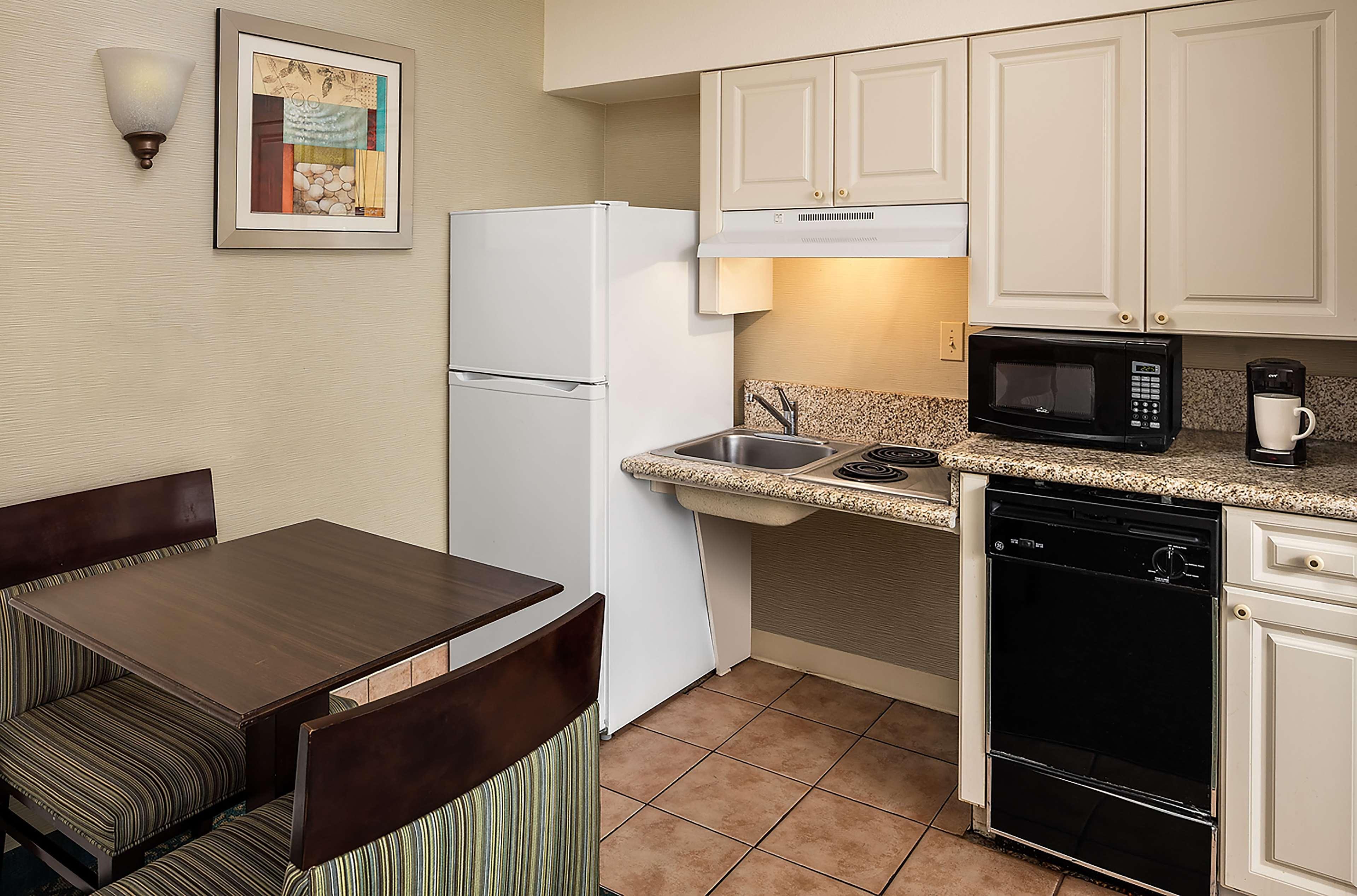 Hampton Inn & Suites Miami-Doral Dolphin Mall Sweetwater Exterior photo
