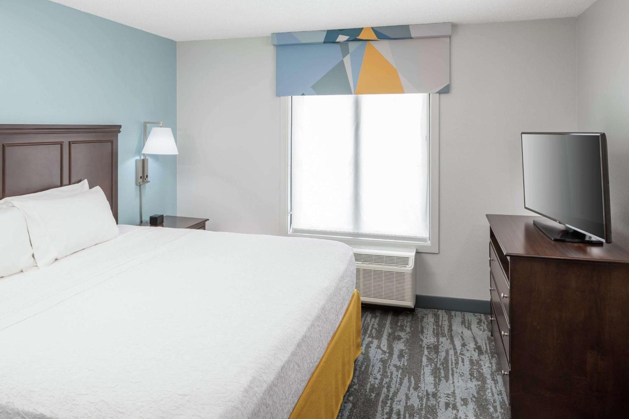 Hampton Inn & Suites Miami-Doral Dolphin Mall Sweetwater Exterior photo